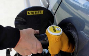 Εγκαίνια σήμερα για την επιδότηση στο πετρέλαιο κίνησης: Το άμεσο όφελος και πως θα ξεπεράσει τα 60 λεπτά το λίτρο με το Fuel pass