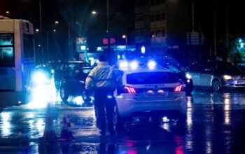 Κυκλοφοριακές ρυθμίσεις λόγω της κακοκαιρίας «Erminio» – Διακοπή κυκλοφορίας στην οδό Πειραιώς από πτώση