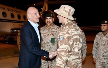 Στην Ελληνική Δύναμη Σαουδικής Αραβίας ο Δένδιας με μήνυμα και για την Τουρκία