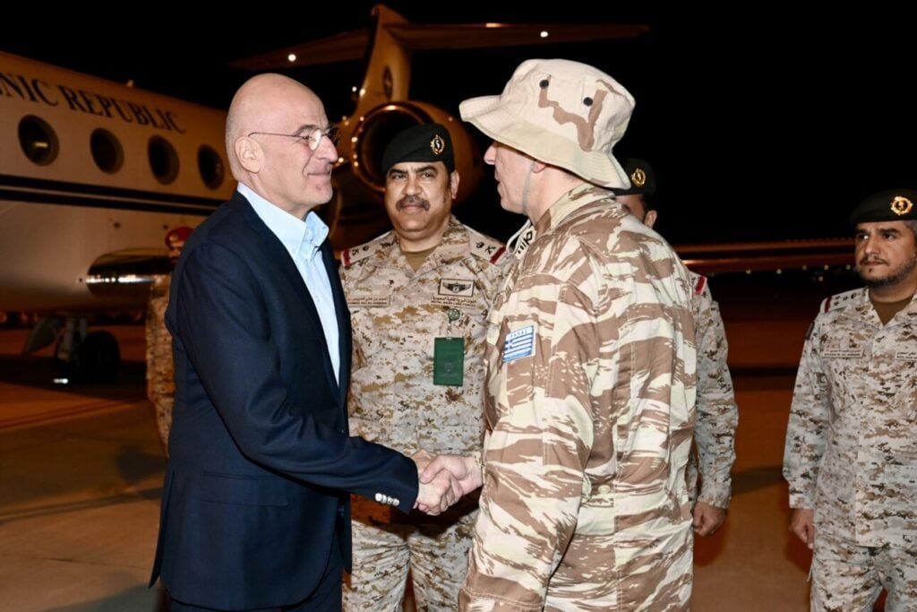 Στην Ελληνική Δύναμη Σαουδικής Αραβίας ο Δένδιας με μήνυμα και για την Τουρκία