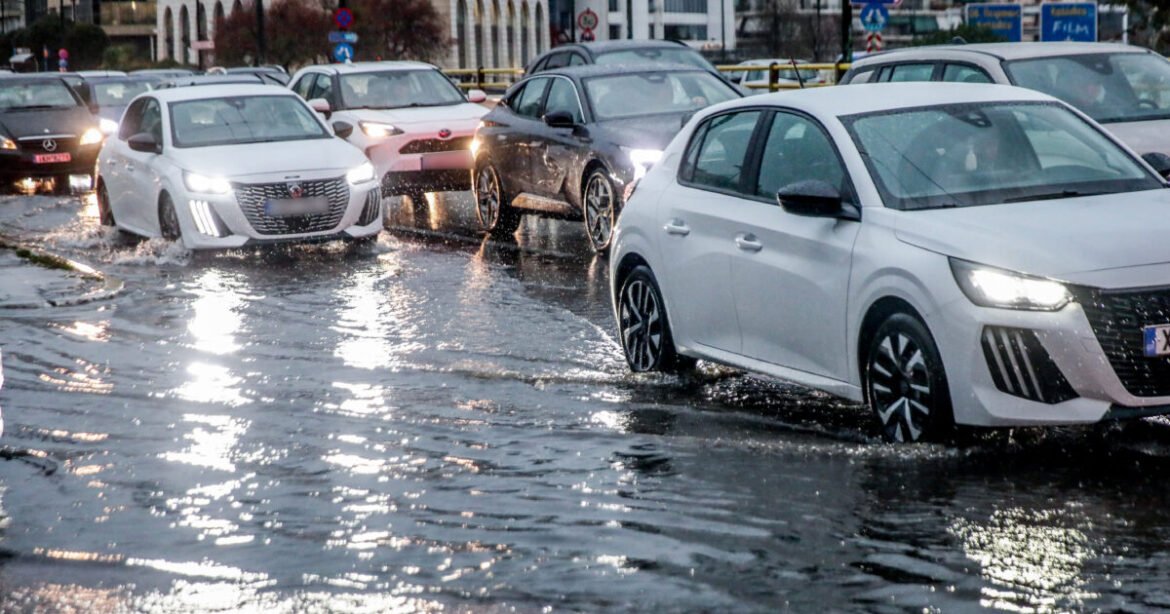 Κίνηση στους δρόμους: Μεγάλο μποτιλιάρισμα στον Κηφισό – Καθυστερήσεις σε Αττική Οδό και Κηφισίας