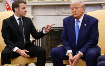 Μακρόν: Η ψυχρή απάντηση στον Τραμπ για το «δούλεμα» με την Μπριζίτ
