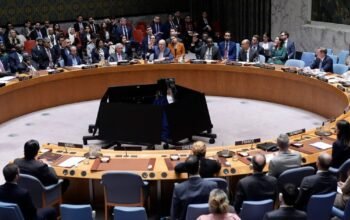 Άνοιγμα των Στενών του Ορμούζ με τη βία ζητούν από το ΣΑ του ΟΗΕ οι χώρες του Κόλπου – «Όχι» από Ρωσία, Κίνα, Γαλλία