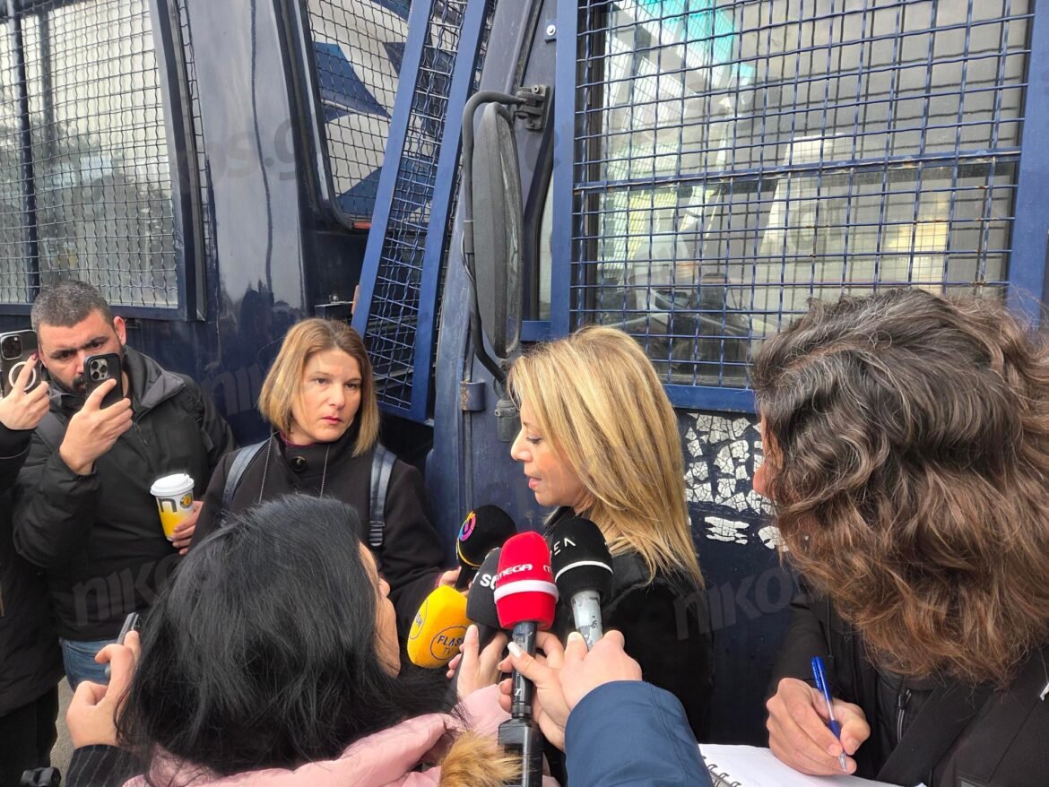 Καρυστιανού για την πρόεδρο της δίκης για τα χαμένα βίντεο των Τεμπών: «Ζήτησε αποχή χωρίς να το δικαιούται»