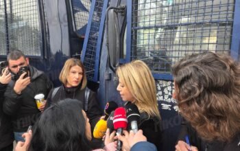 Καρυστιανού για την πρόεδρο της δίκης για τα χαμένα βίντεο των Τεμπών: «Ζήτησε αποχή χωρίς να το δικαιούται»