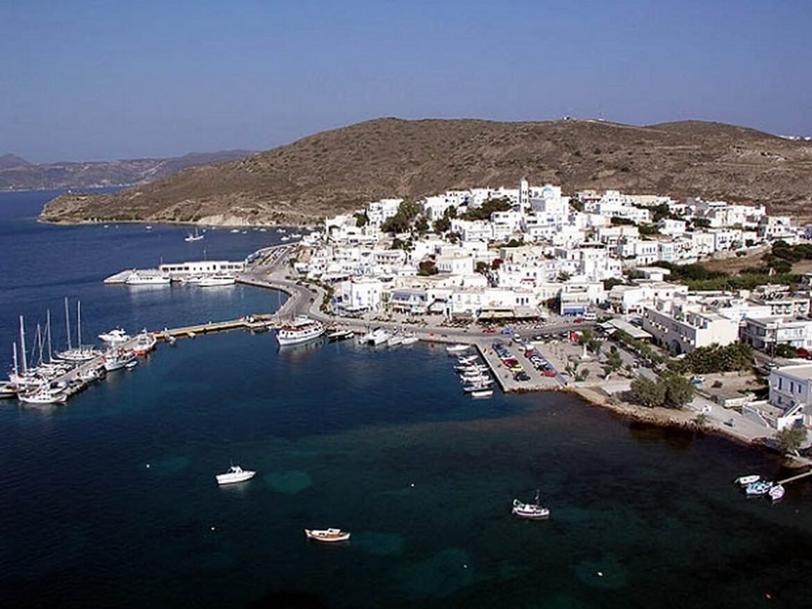 Αδυναμία προσέγγισης πλοίων στο λιμάνι της Μήλου λόγω καιρού