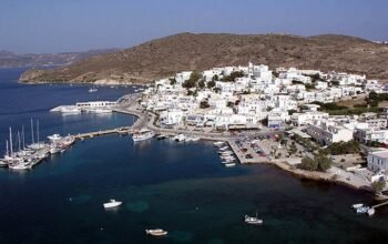 Αδυναμία προσέγγισης πλοίων στο λιμάνι της Μήλου λόγω καιρού