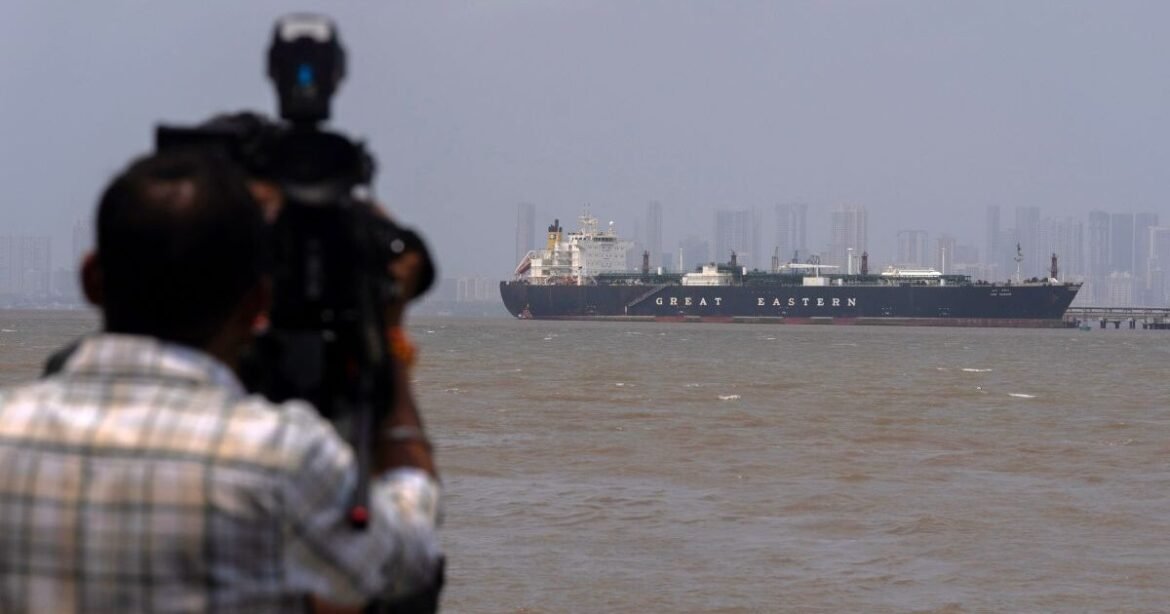 Την επόμενη μέρα για τα Στενά του Ορμούζ κανονίζουν Τεχεράνη και Ομάν