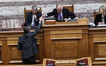Κακλαμάνης: Προσβάσιμη στα κόμματα από το Σάββατο η δικογραφία για Λιβανό-Αραμπατζή