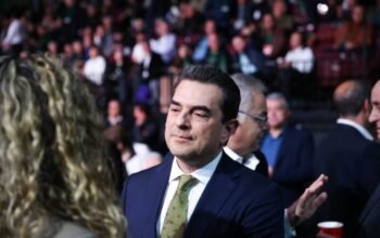 Παραιτήθηκε και ο Σκρέκας – η συνομιλία με τον Μελά του ΟΠΕΚΕΠΕ που τον «καίει»