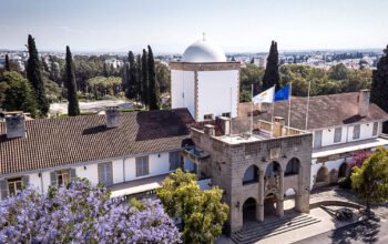 Πολιτικό θρίλερ στην Κύπρο: Μαύρο χρήμα, διαπλοκή και η «Μυστική Αδελφότητα των Ροδοσταύρων»