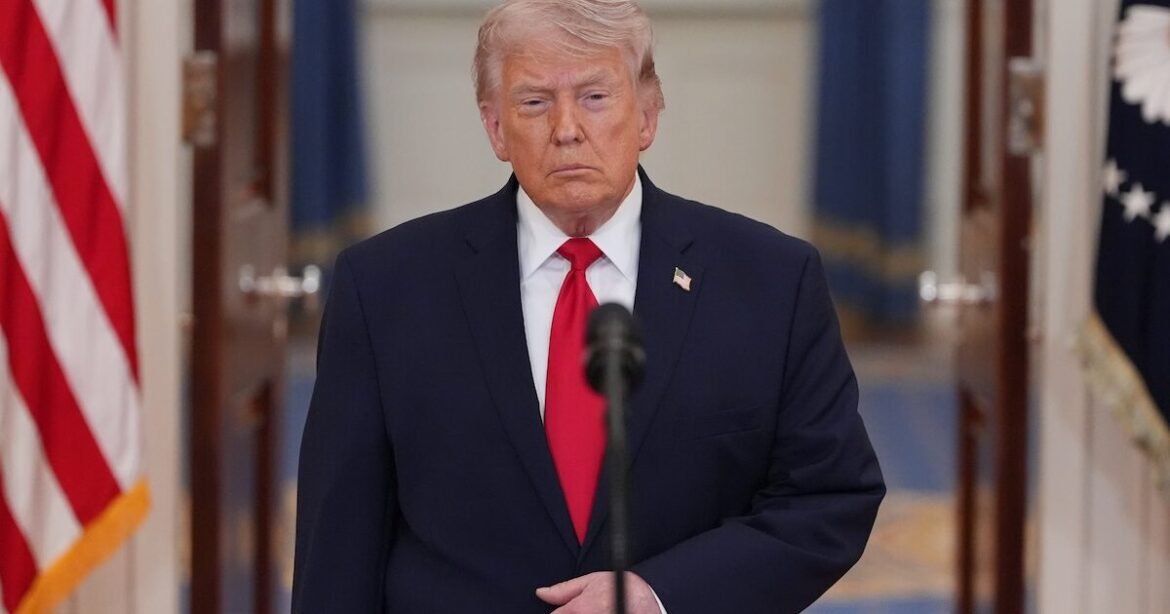 «Αλλαγή καθεστώτος» στις ΗΠΑ, όχι στο Ιράν: Σαρωτικό ανασχηματισμό προετοιμάζει ο Τραμπ