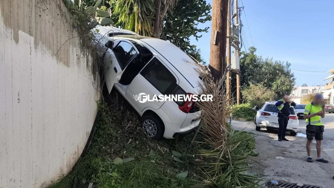 Χανιά: Αυτοκίνητο… σκαρφάλωσε κάθετα σε τοίχο – Δείτε φωτογραφίες