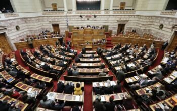 Μαρινάκης: Πιθανή η μείωση του αριθμού των βουλευτών