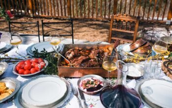 Πασχαλινό τραπέζι: Τι να προσέξετε σε αρνί, κοκορέτσι και αυγά – Χρήσιμες συμβουλές από τον ΕΦΕΤ