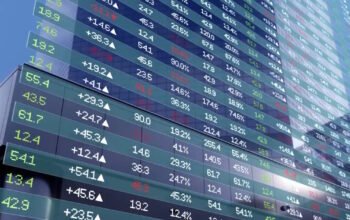 Χρηματιστήρια: «Κόντρα» στο ρεύμα κινήθηκε η Αθήνα, με κέρδη 1,25% για το ΓΔ – Στο «κόκκινο» η Ευρώπη