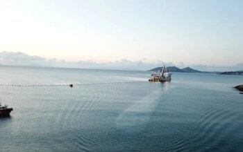 Τα φετινά οδόσημα για τις μεγάλες διασυνδέσεις του ΑΔΜΗΕ – Ωριμάζουν σταδιακά τα νέα έργα με διάφορες χώρες του εξωτερικού