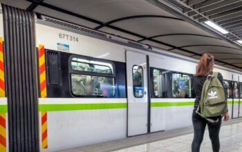 Πως θα κινηθούν μετρό, τραμ και λεωφορεία την περίοδο του Πάσχα – Τι ώρα είναι τα τελευταία δρομολόγια