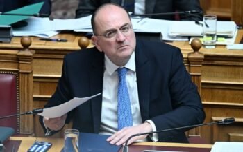 Κόντρα για το πτυχίο του Λαζαρίδη – τι απαντά ο υφυπουργός σε ΠΑΣΟΚ και ΣΥΡΙΖΑ