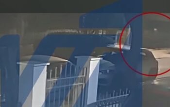 Βίντεο ντοκουμέντο από το Μαρούσι: Δευτερόλεπτα πριν ο μαυροφορεμένος άνδρας μαχαιρώσει τον 17χρονο