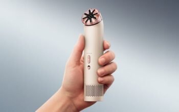 Hushjet Mini Cool: Η Dyson φέρνει την επανάσταση στους φορητούς ανεμιστήρες με τεχνολογία 65.000 στροφών