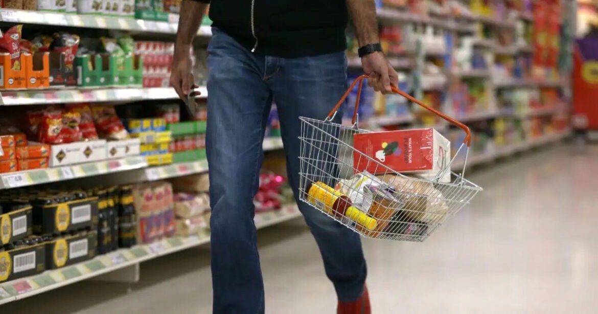 Τι ώρα κλείνουν σήμερα, Μεγάλο Σάββατο, τα σούπερ μάρκετ και τα μαγαζιά