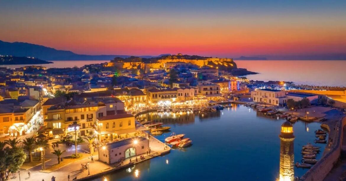 Τουρισμός: Με το Πάσχα ξεκινάει θετικά η σεζόν σε Κρήτη, Ρόδο και Σαντορίνη