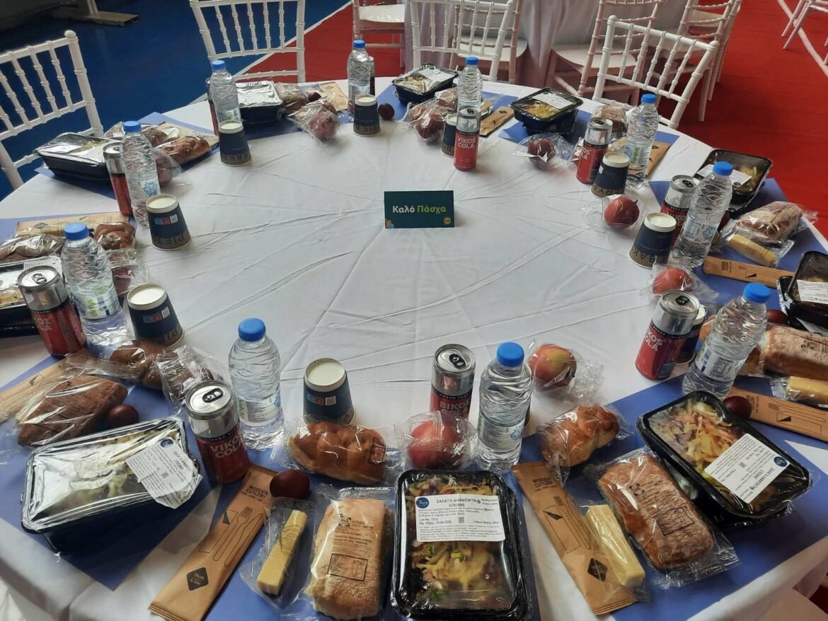 Δούκας: «Η Αθήνα ανοίγει την αγκαλιά της» – 1300 Πασχαλινά Γεύματα Αγάπης σε ευάλωτους συμπολίτες μας