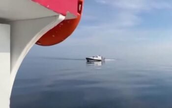 Βίντεο: Τούρκος αλιέας επιχείρησε να ψαρέψει παράνομα δίπλα στην ελληνική βραχονησίδα Ζουράφα