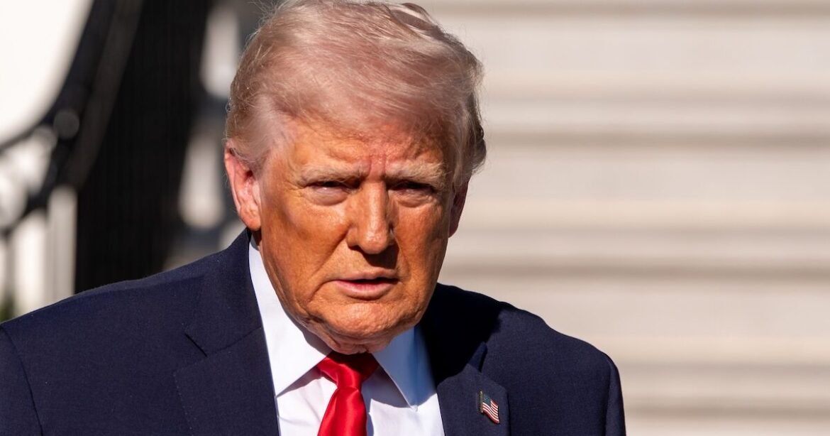 Τραμπ: Ναυτικός αποκλεισμός στα Στενά του Ορμούζ μετά το αδιέξοδο στο Ισλαμαμπάντ