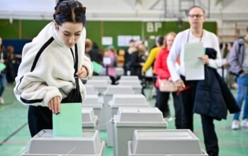 Έκλεισαν οι κάλπες στην Ουγγαρία: Κοντά στο 80% η συμμετοχή – Θρίλερ για το αποτέλεσμα