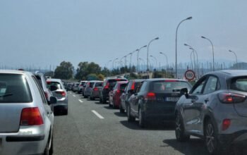 Επιστρέφει στην Αθήνα το δεύτερο κύμα των εκδρομέων του Πάσχα – Αυξημένη κίνηση στην Αθηνών – Κορίνθου