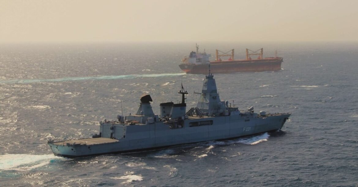 WSJ: Η Ευρώπη «αδειάζει» τον Τραμπ – Προκρίνει δικό της σχέδιο για τα Στενά του Ορμούζ