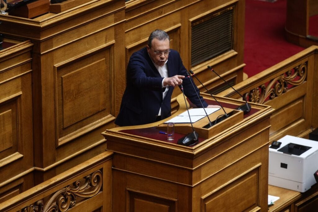 Ο Φάμελλος (προ)κάλεσε τον Ανδρουλάκη να καταθέσουν πρόταση δυσπιστίας κατά της κυβέρνησης