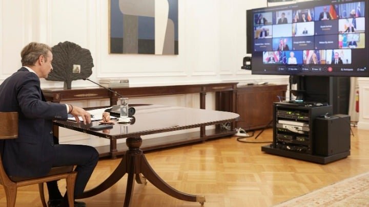 Μητσοτάκης σε τηλεδιάσκεψη ευρωπαίων ηγετών: Ανάγκη για κοινό όριο ηλικίας στα social media