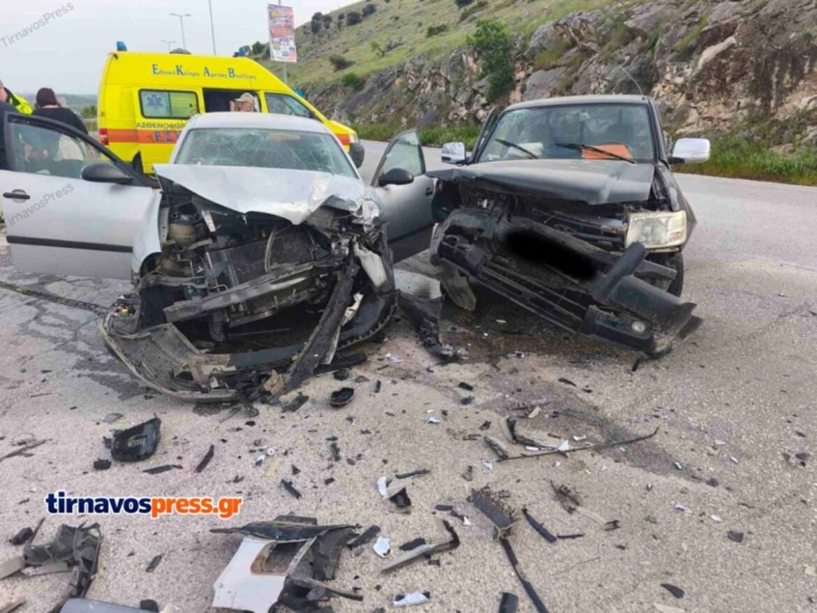 Σοβαρό τροχαίο στην εθνική οδό Λάρισας – Κοζάνης – Πέντε τραυματίες