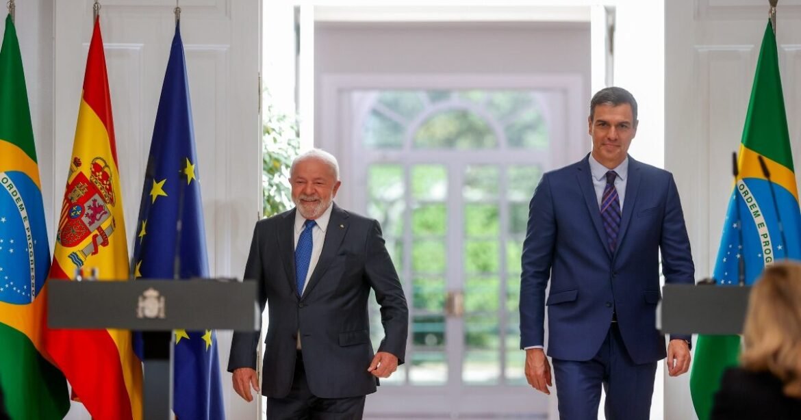 Σάντσεθ και Λούλα στήνουν παγκόσμιο «αριστερό μέτωπο» – Η συμμαχία που γεννιέται σήμερα στη Βαρκελώνη