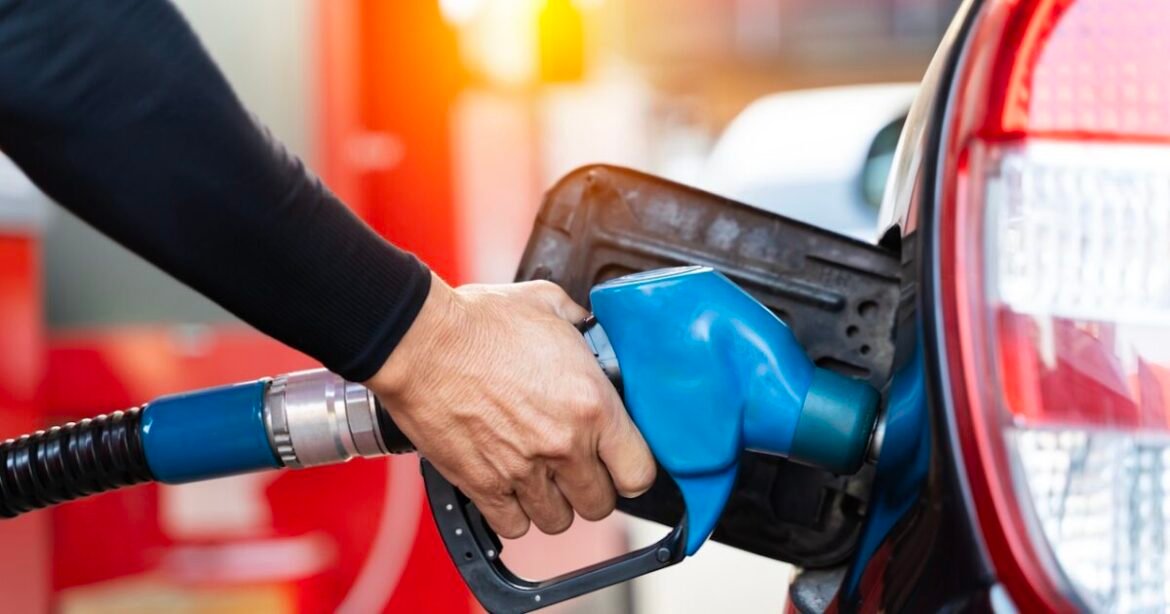 Fuel Pass: Πάνω από 2 εκατ. οι αιτήσεις, στο 70,5% των επιλέξιμων η κάλυψη