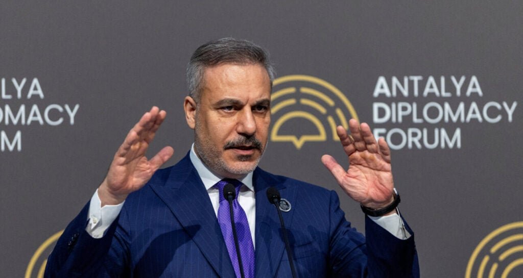 Φιντάν: Ανησυχία για τη συνεργασία Ισραήλ-Κύπρου-Ελλάδας