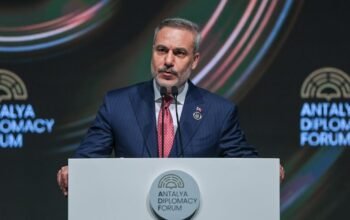 Χακάν Φιντάν: «Ντροπή και αμηχανία» – Επίθεση για τη συμμαχία Ελλάδας, Κύπρου και Ισραήλ