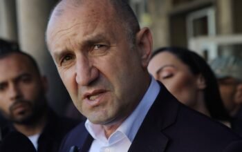 Βουλγαρία: Σαρωτική νίκη του φιλορώσου Ρούμεν Ράντεφ στις εκλογές με 38,1%