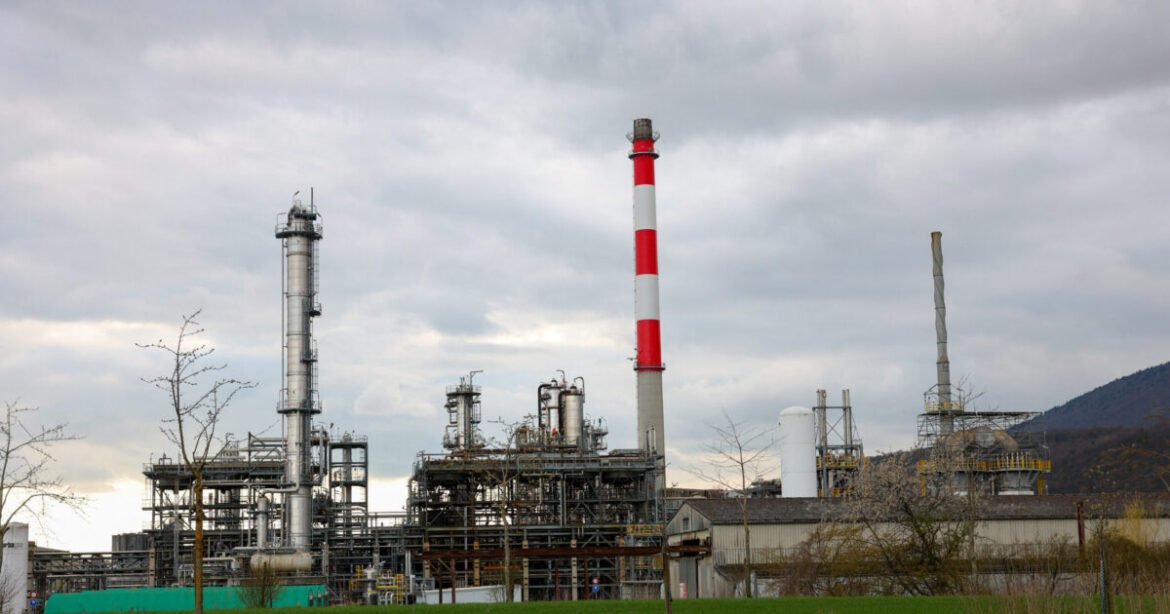 Πετρέλαιο έως 500 εκατ. βαρέλια με αξία 50 δισ. δολάρια λείπει από την αγορά μετά από 50 ημέρες πολέμου στη Μέση Ανατολή