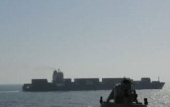 «Εκκενώστε το μηχανοστάσιο»: Η στιγμή που οι ΗΠΑ σταματούν το ιρανικό πλοίο – «Πράξη πειρατείας», απαντά το Ιράν