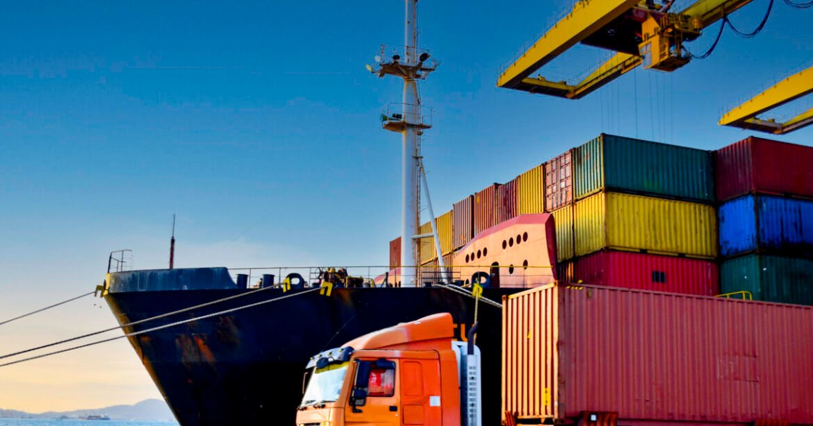 Eξαγωγές: Πόσες επιχειρήσεις είδαν μείωση ζήτησης και ακυρώσεις παραγγελιών λόγω του πολέμου – Έρευνα «καμπανάκι»