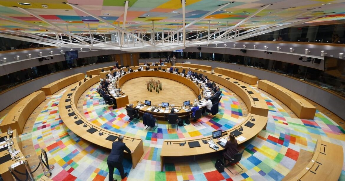 «Ξεκλειδώνει» το δάνειο 90 δισ. της ΕΕ στην Ουκρανία – Έτοιμη να άρει το βέτο η Ουγγαρία