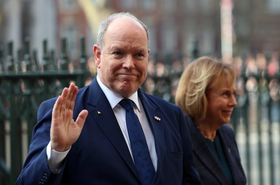 Στην Αθήνα ο Αλβέρτος του Μονακό – Συνάντηση με Τασούλα και Μητσοτάκη