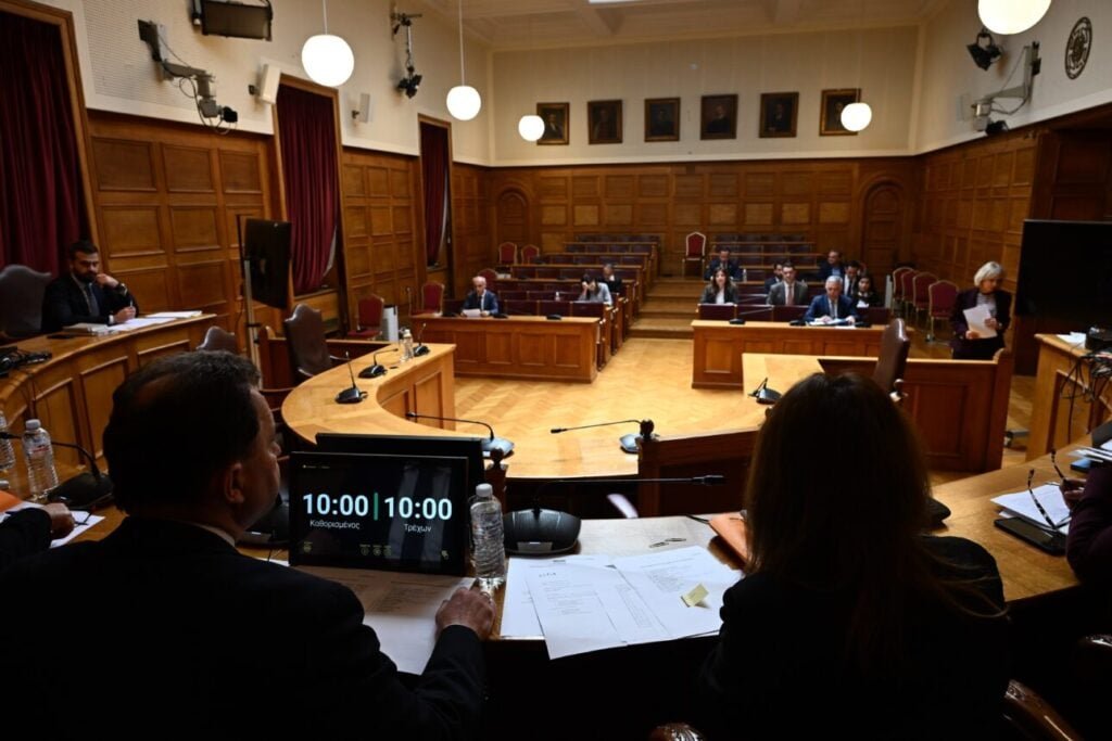 Αθανασίου: Απορώ πώς στέκεται μία τέτοια δικογραφία – Ομόφωνη εισήγηση άρσης ασυλίας και για Χατζηβασιλείου