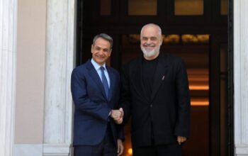 Μητσοτάκης σε Ράμα: «Ευκαιρία να λύσουμε εκκρεμή ζητήματα»