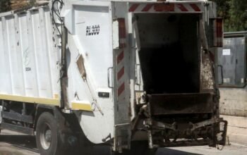 Θεσσαλονίκη: Άστεγος κοιμόταν μέσα σε κάδο και κατέληξε στην πρέσα απορριμματοφόρου κατά την αποκομιδή