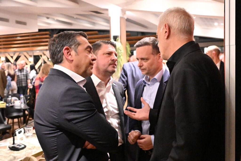 Οι Πρέσπες φέρνουν πιο κοντά Τσίπρα και Δούκα